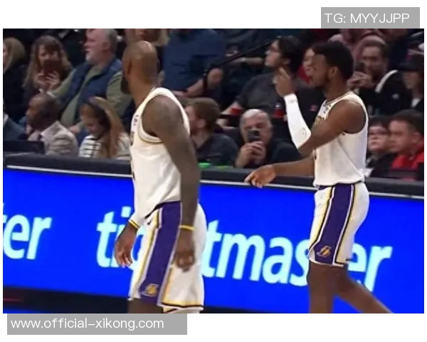 罚球差距明显开拓者首节罚球次数远超湖人两队表现形成鲜明对比